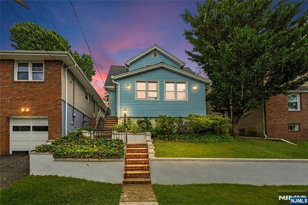 722 Stewart Street  Ridgefield NJ 07657 photo
