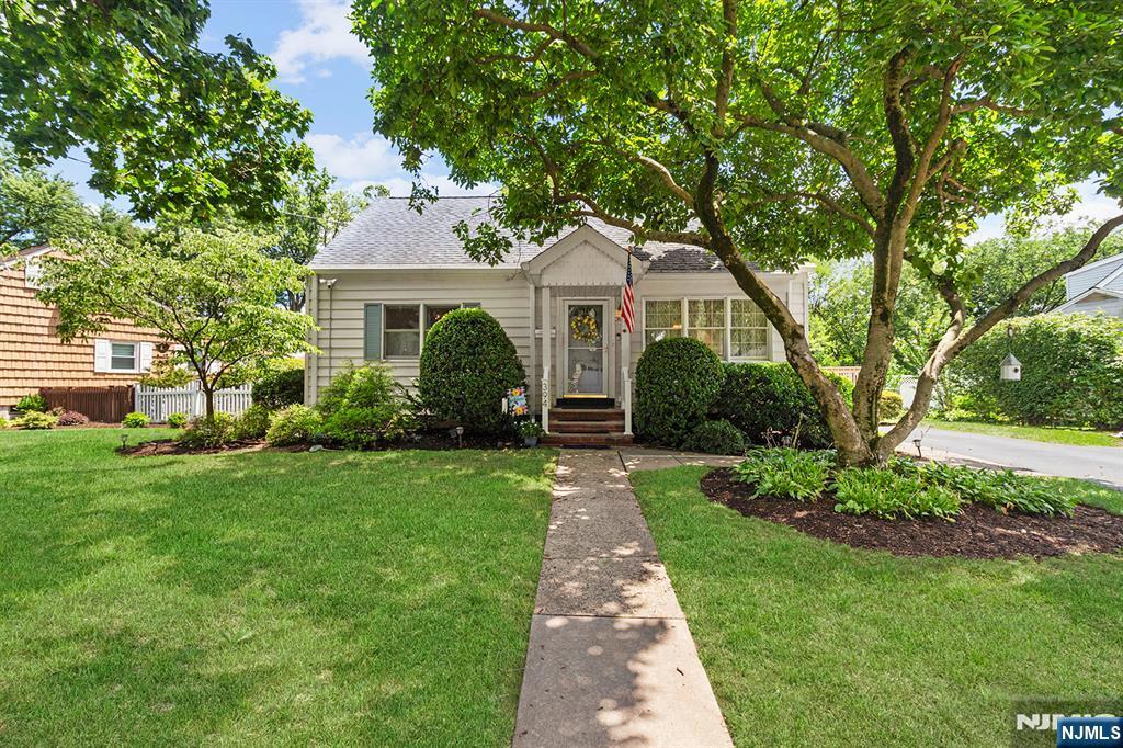 394 Luhmann Drive  New Milford NJ 07646 photo