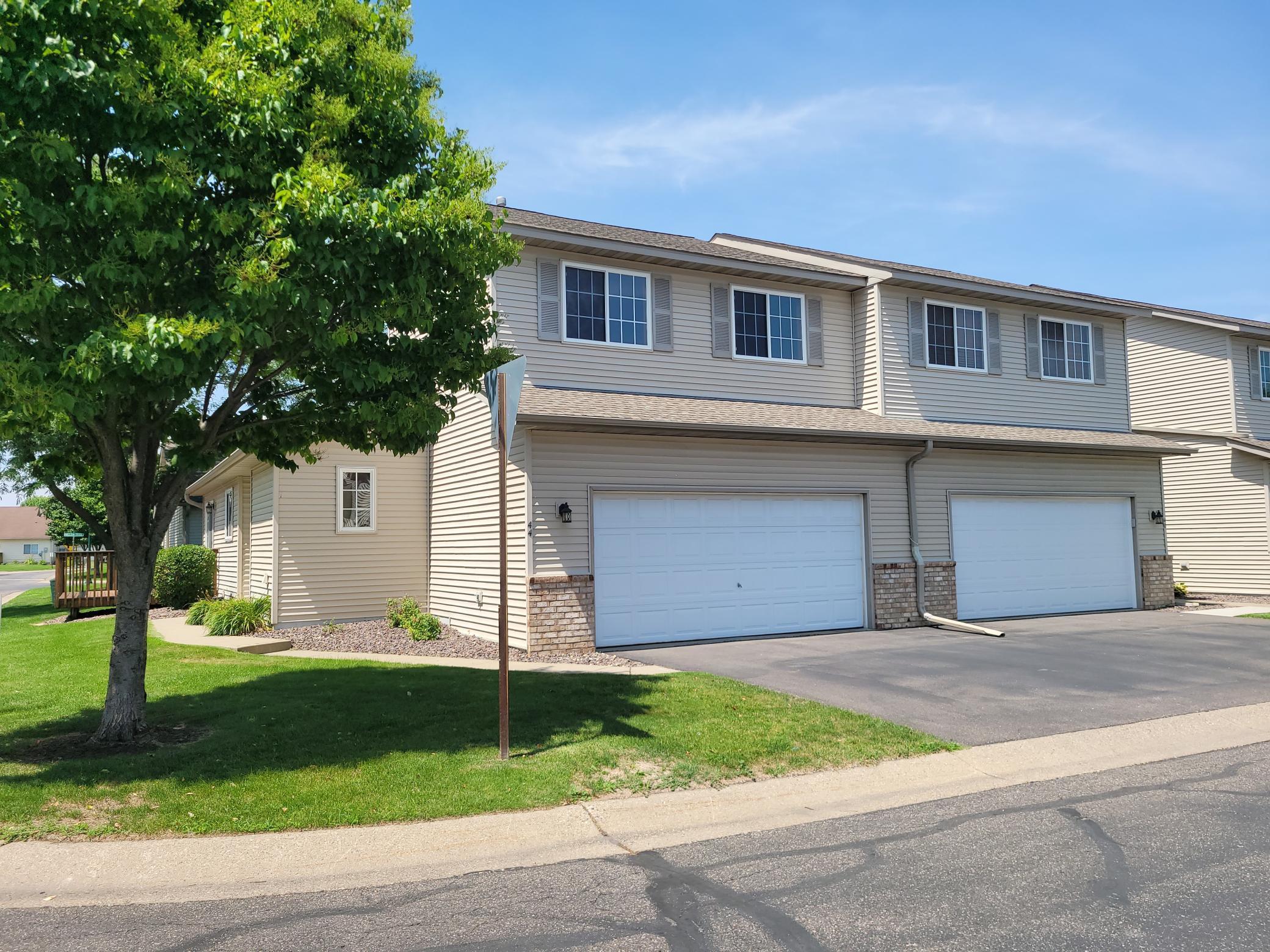 Property Photo:  44 Willow Way  MN 55024 