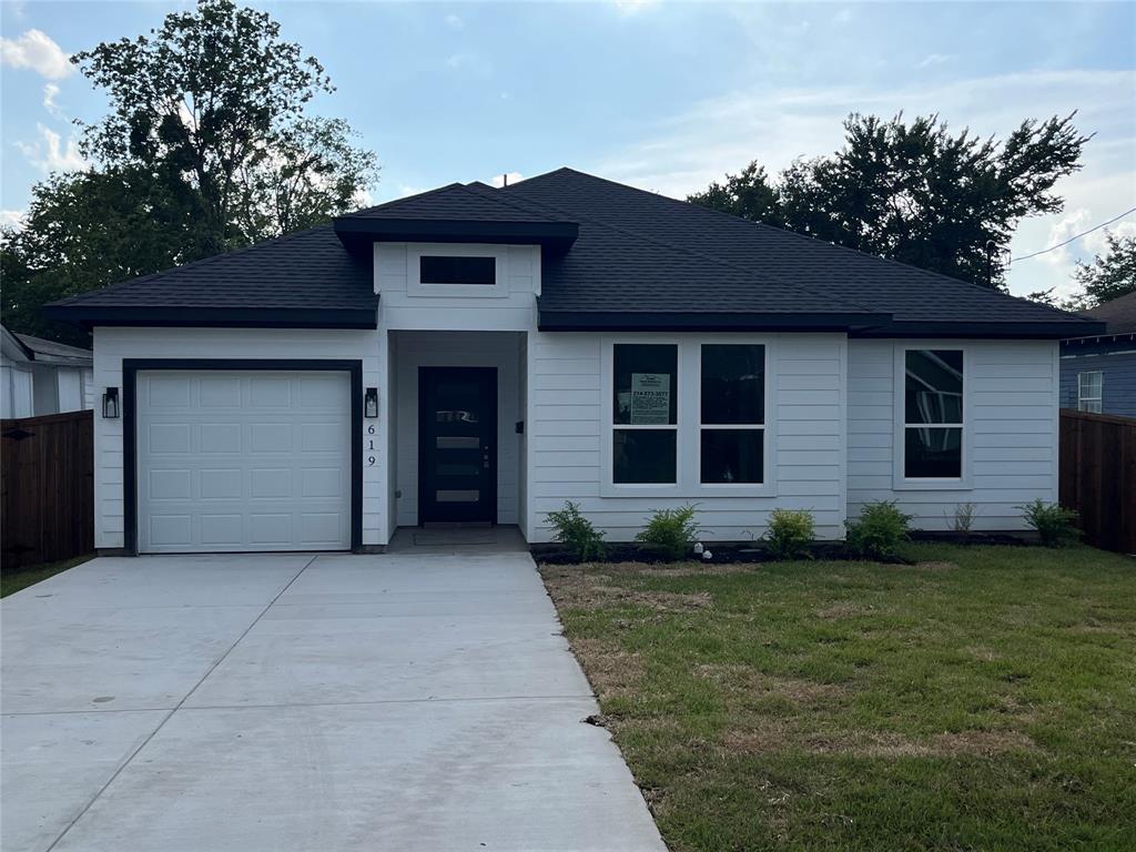 Property Photo: 619 Elwayne Avenue TX 75217