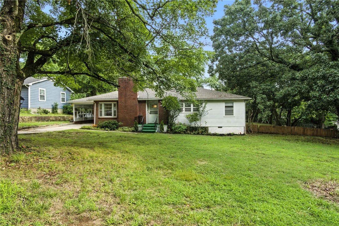 305 E North Street  Fayetteville AR 72701 photo