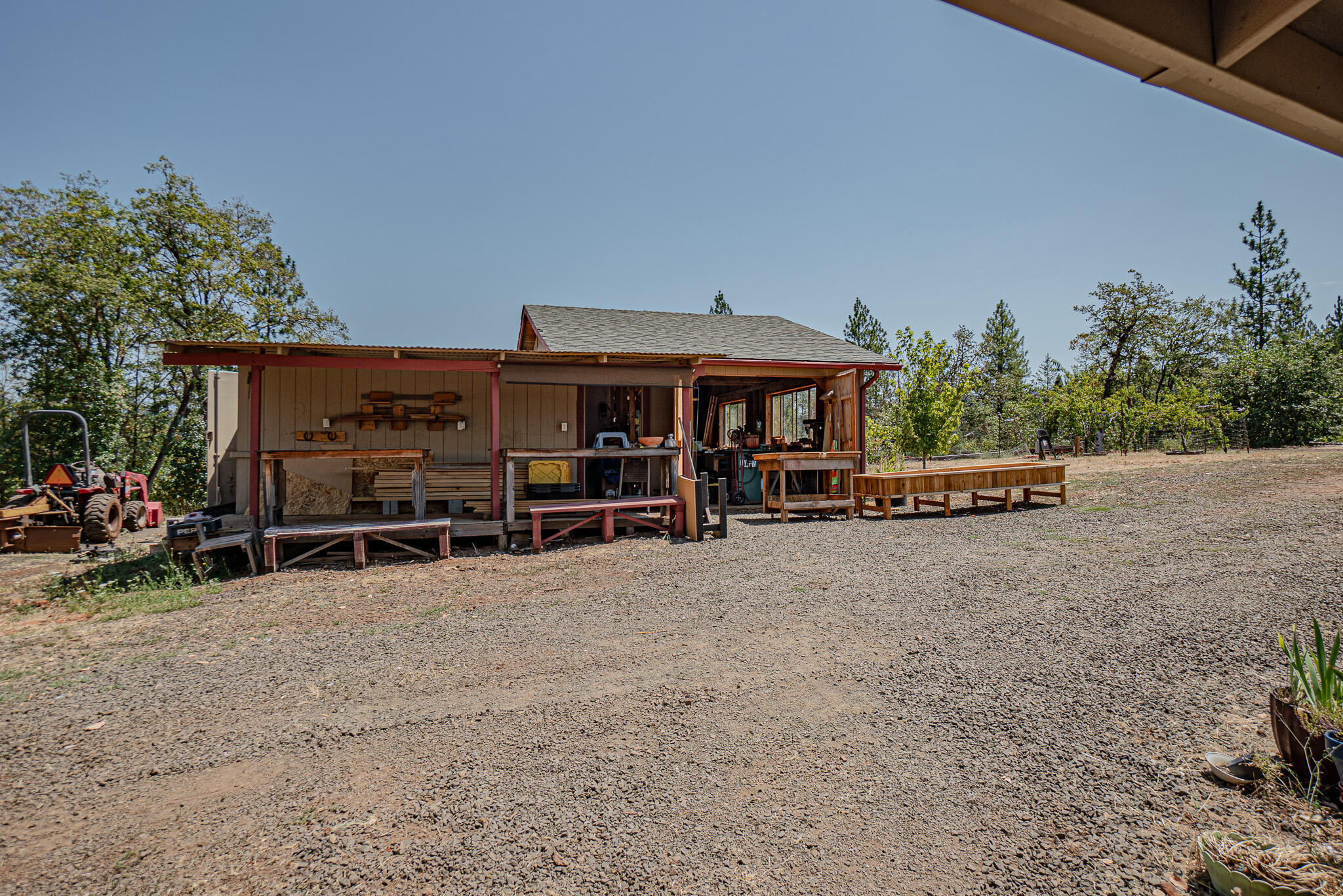 Property Photo: 509 Derby Road OR 97524