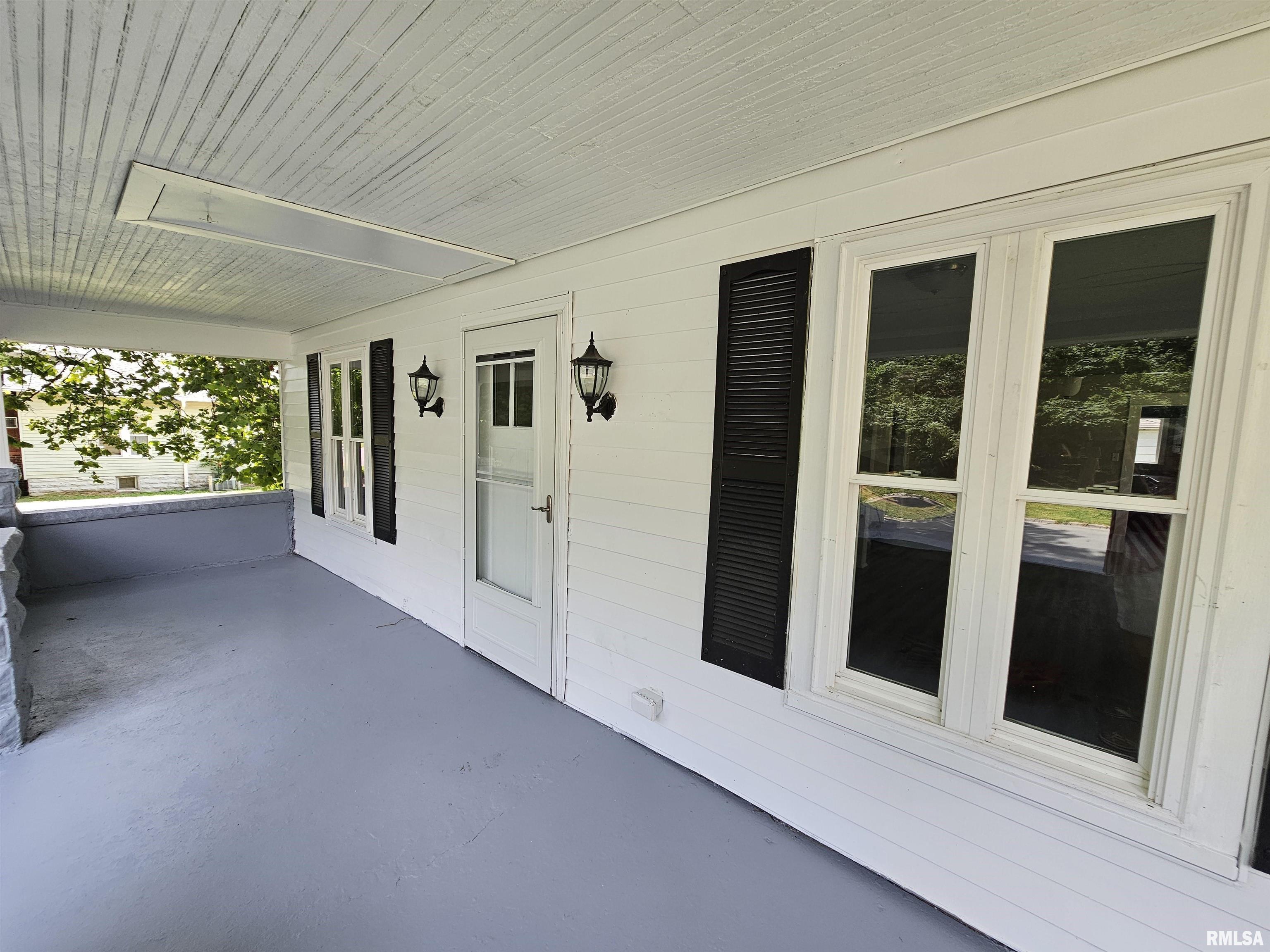 Property Photo: 719 Harrison IL 62864