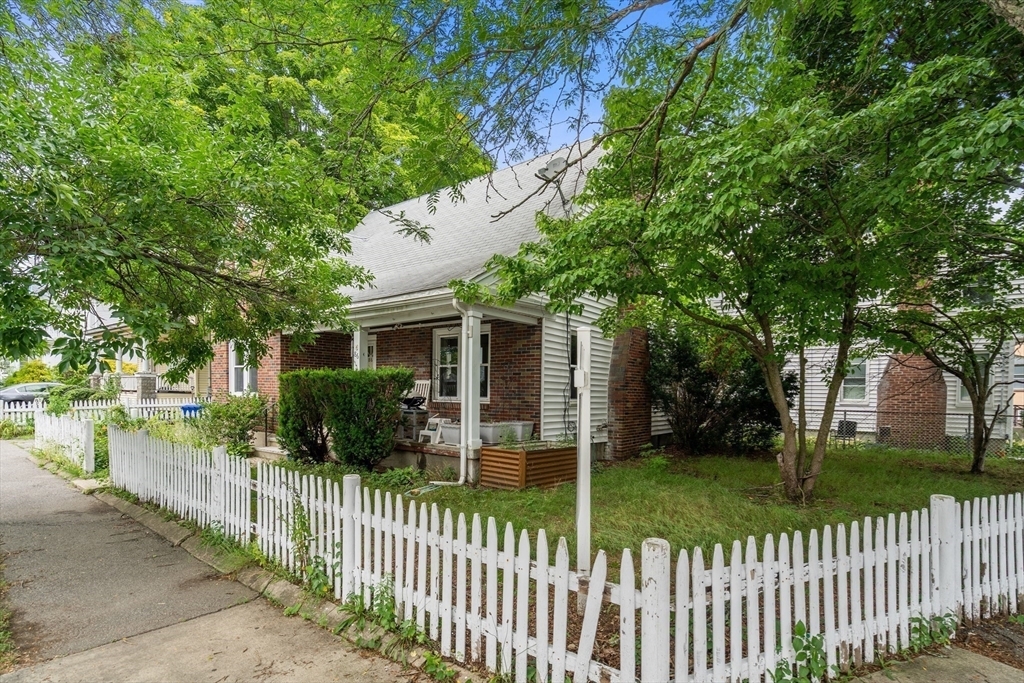 Property Photo: 86 Dyer Ave MA 02186