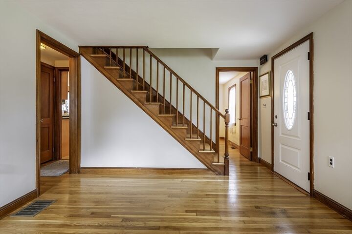 Property Photo:  313 South St  MA 01867 