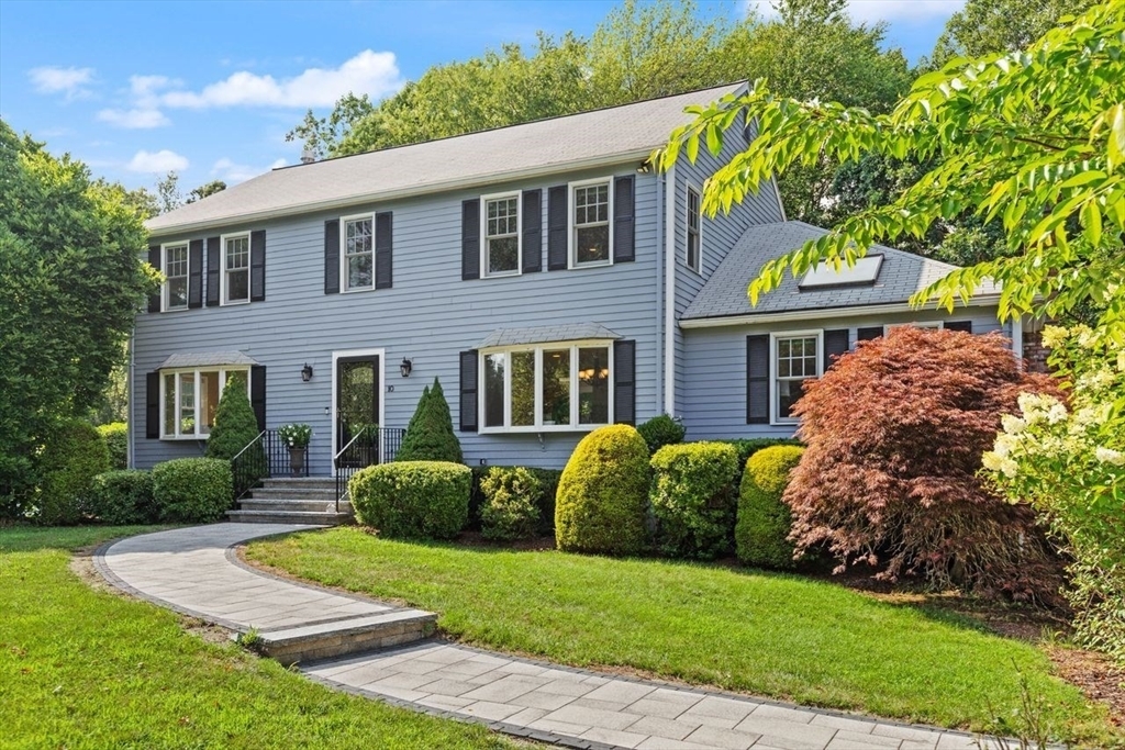 Property Photo: 10 Magnolia Rd MA 02067