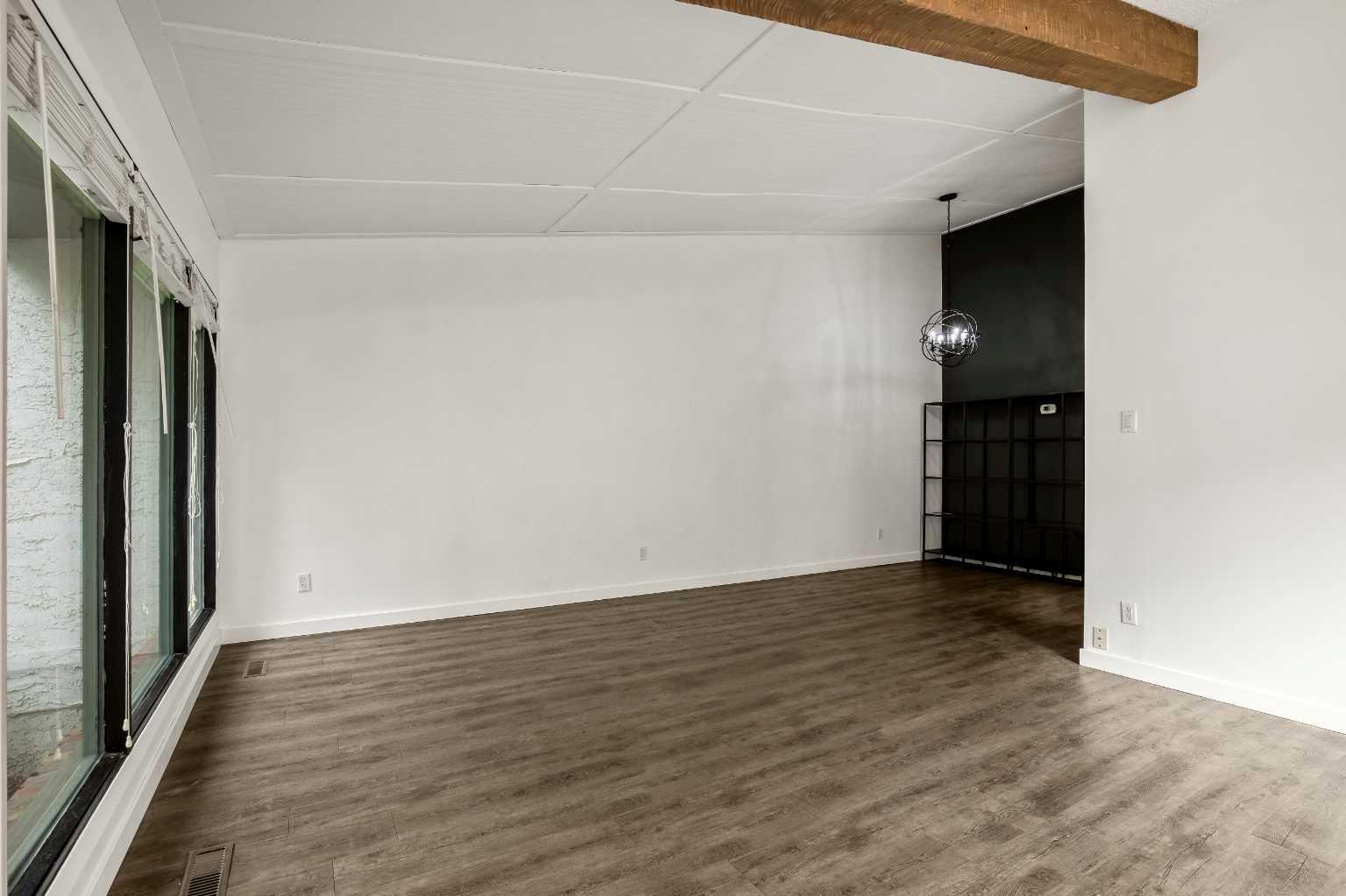 Property Photo: 3 Sullivan Road SW AB T1V 1C7