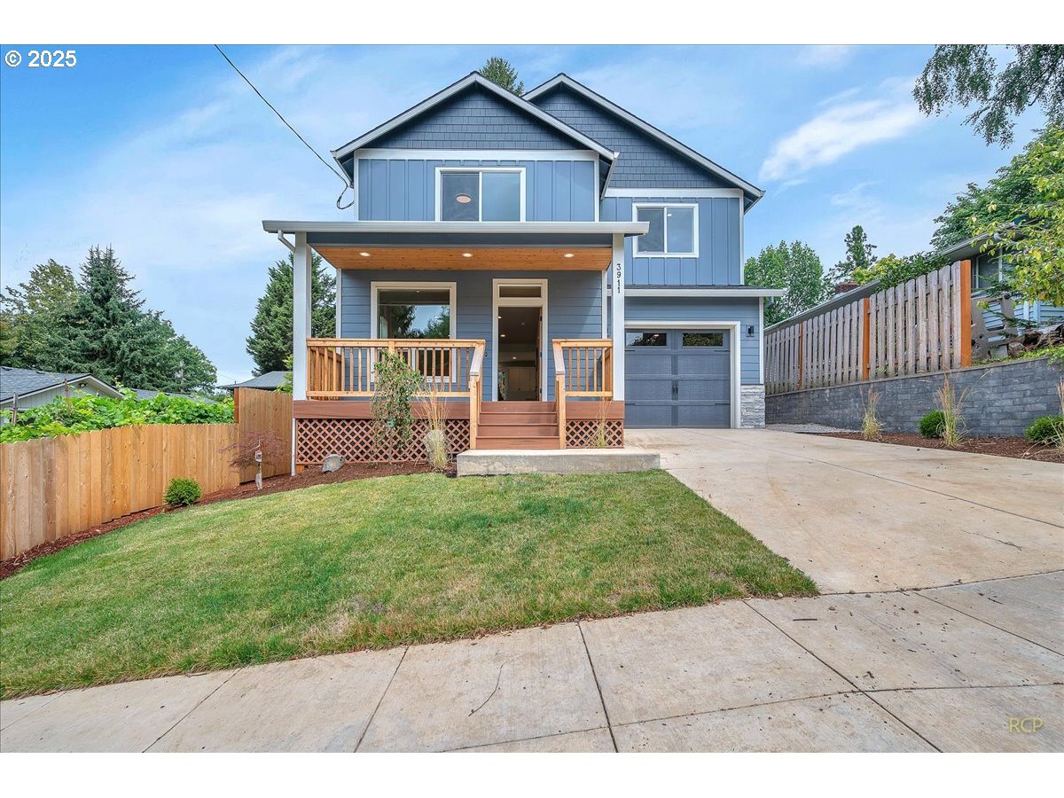 3911 SE Insley St  Portland OR 97202 photo