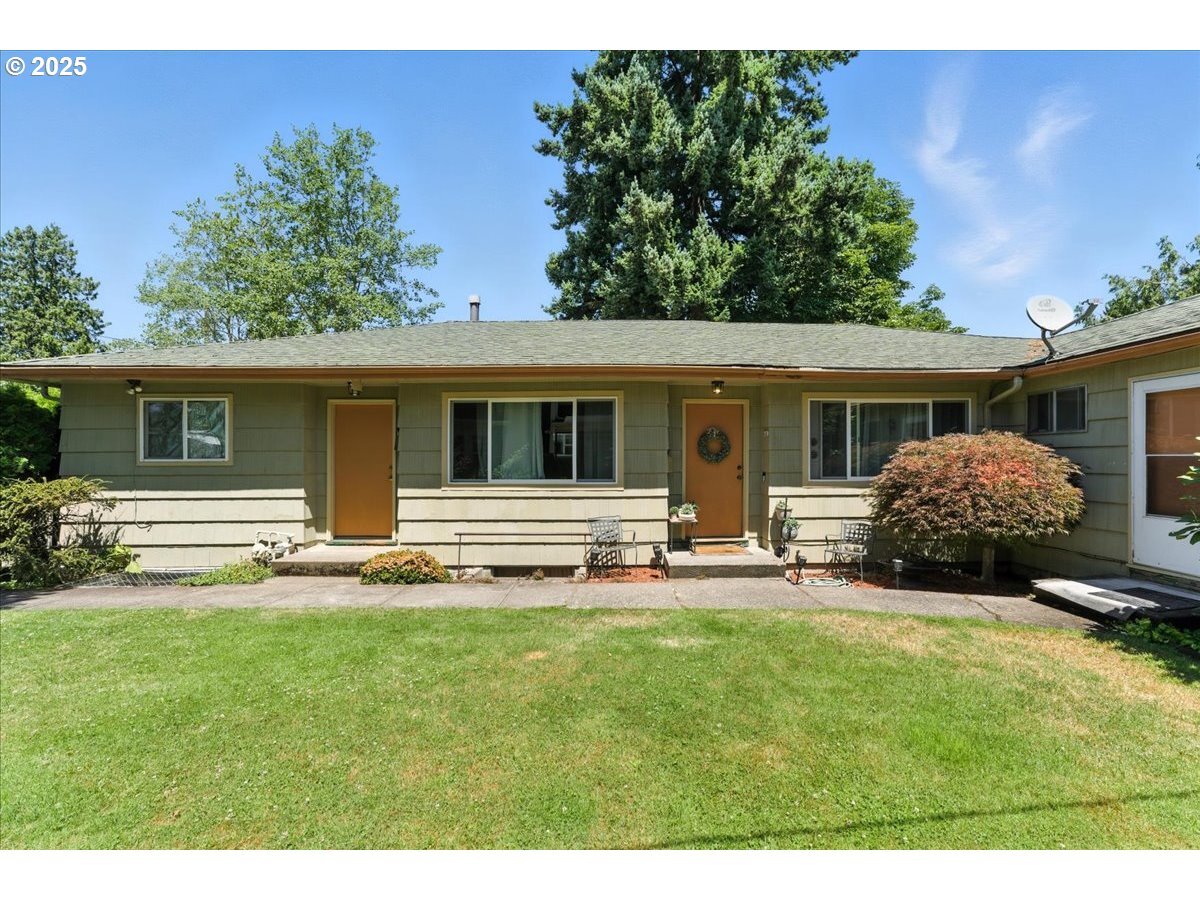 Property Photo:  606 NE 72nd Ave  OR 97213 