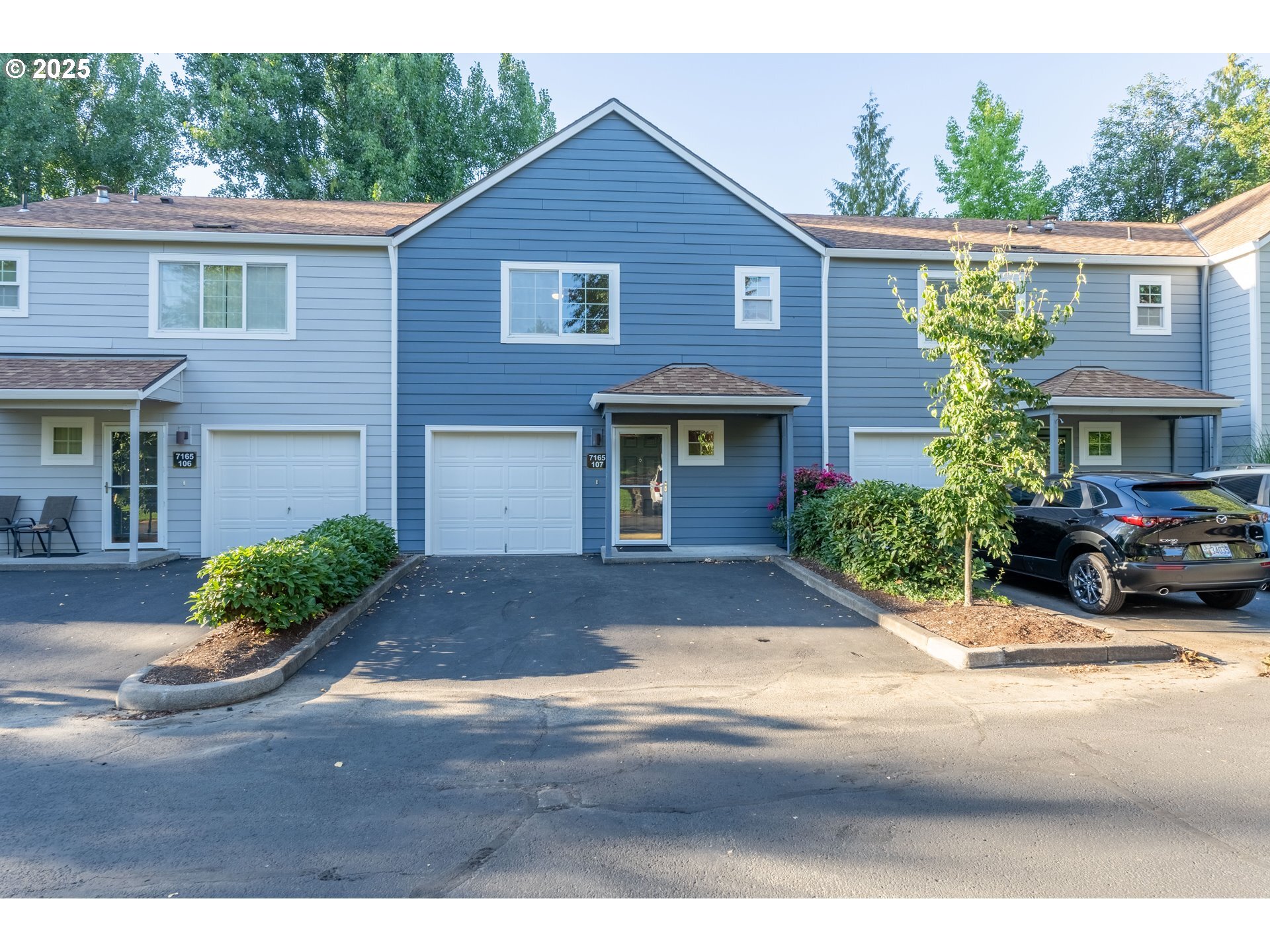 Property Photo: 7165 SW Sagert St 107 OR 97062
