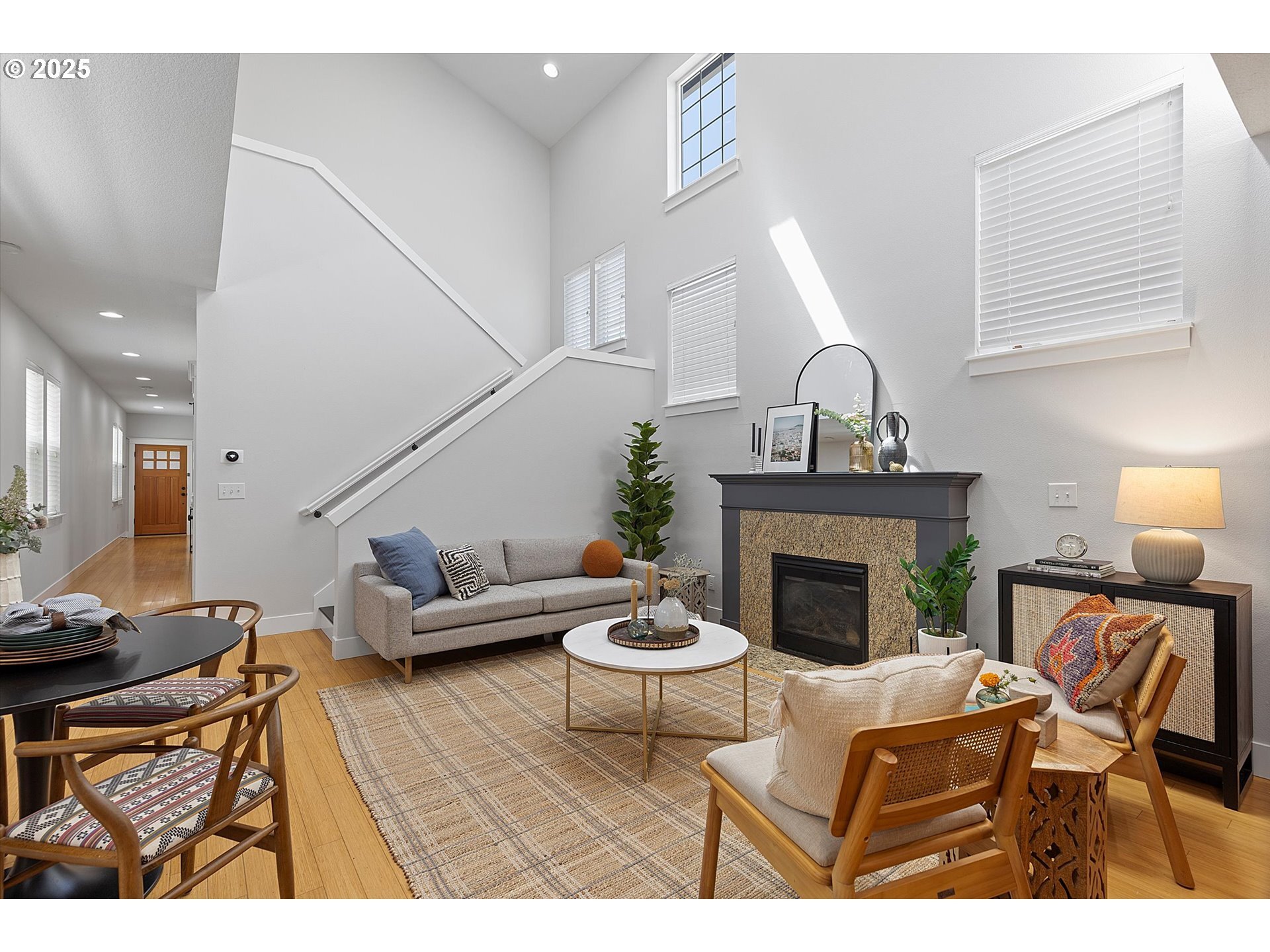Property Photo: 2537 N Winchell St OR 97217