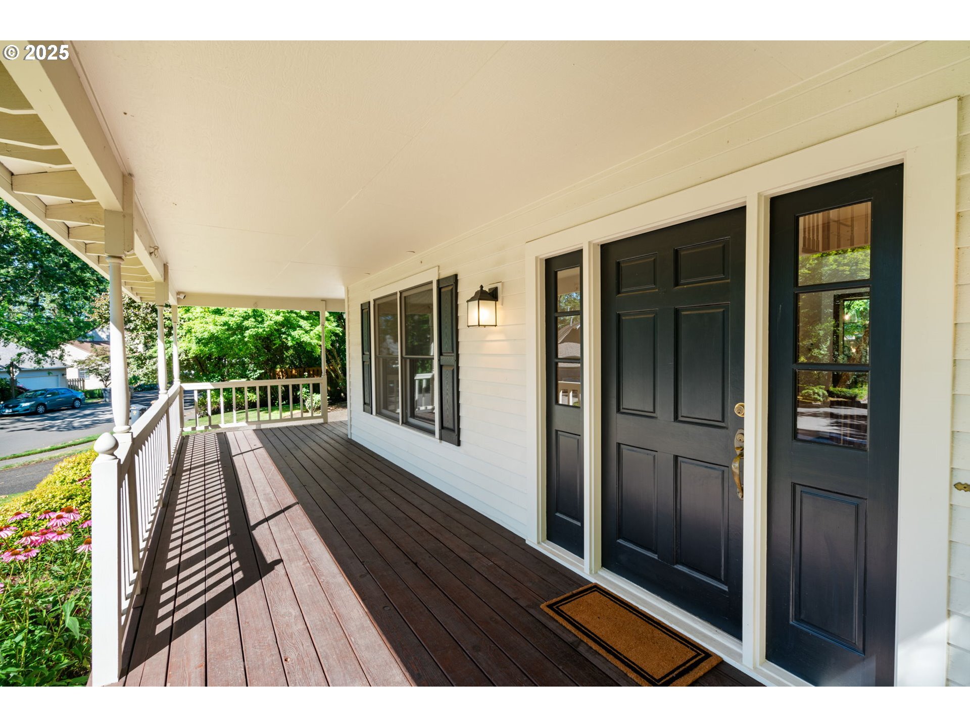 Property Photo: 13282 Deerfield Ct OR 97035