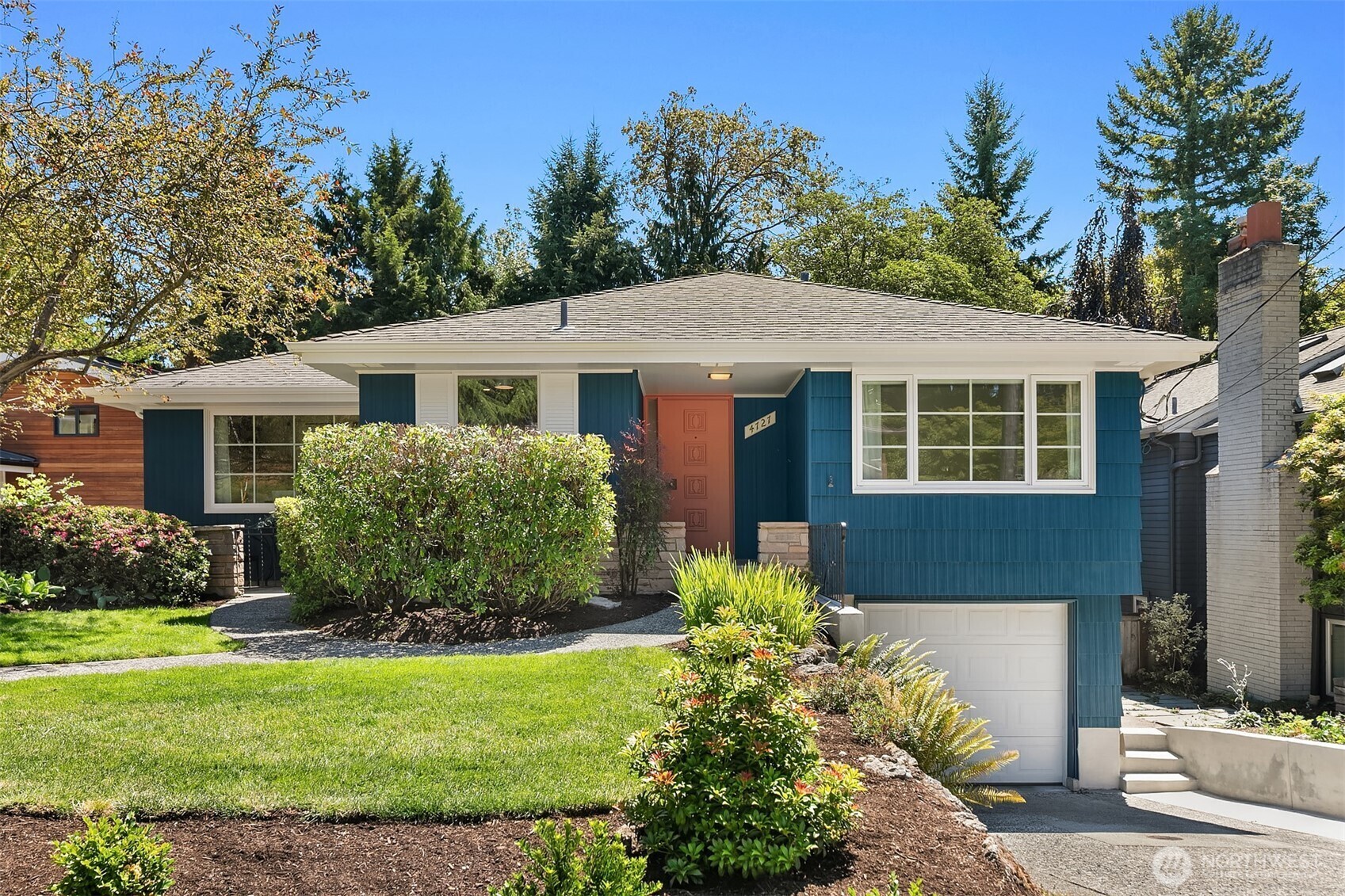 4727 NE 55th Street  Seattle WA 98105 photo