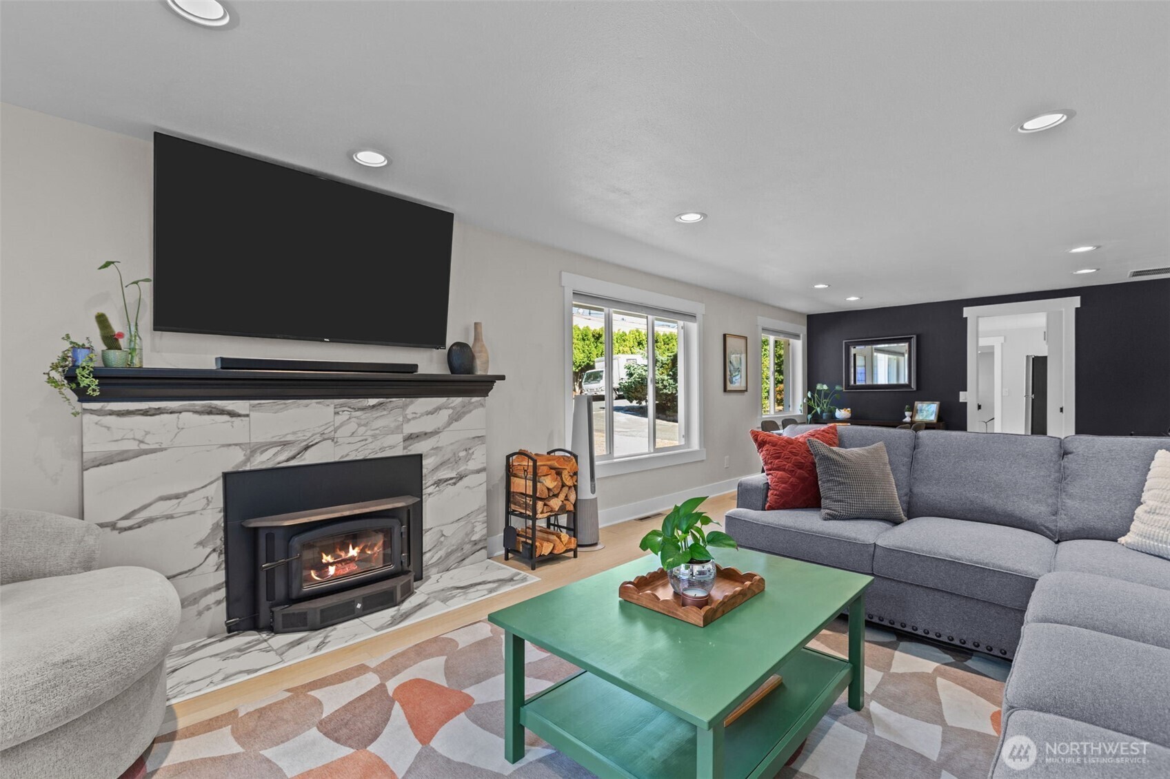 Property Photo:  20240  20th Place NE  WA 98155 