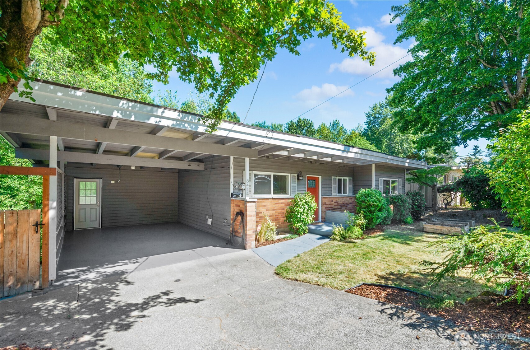 8414  55th Avenue S  Seattle WA 98118 photo
