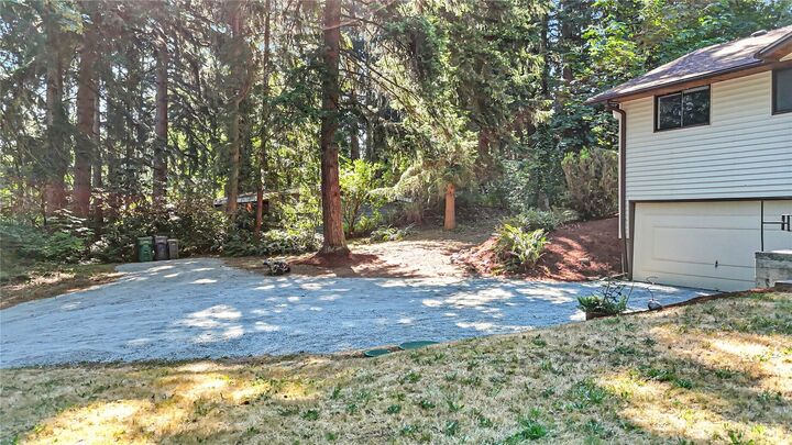 Property Photo: 10915 SE 287th Street WA 98092