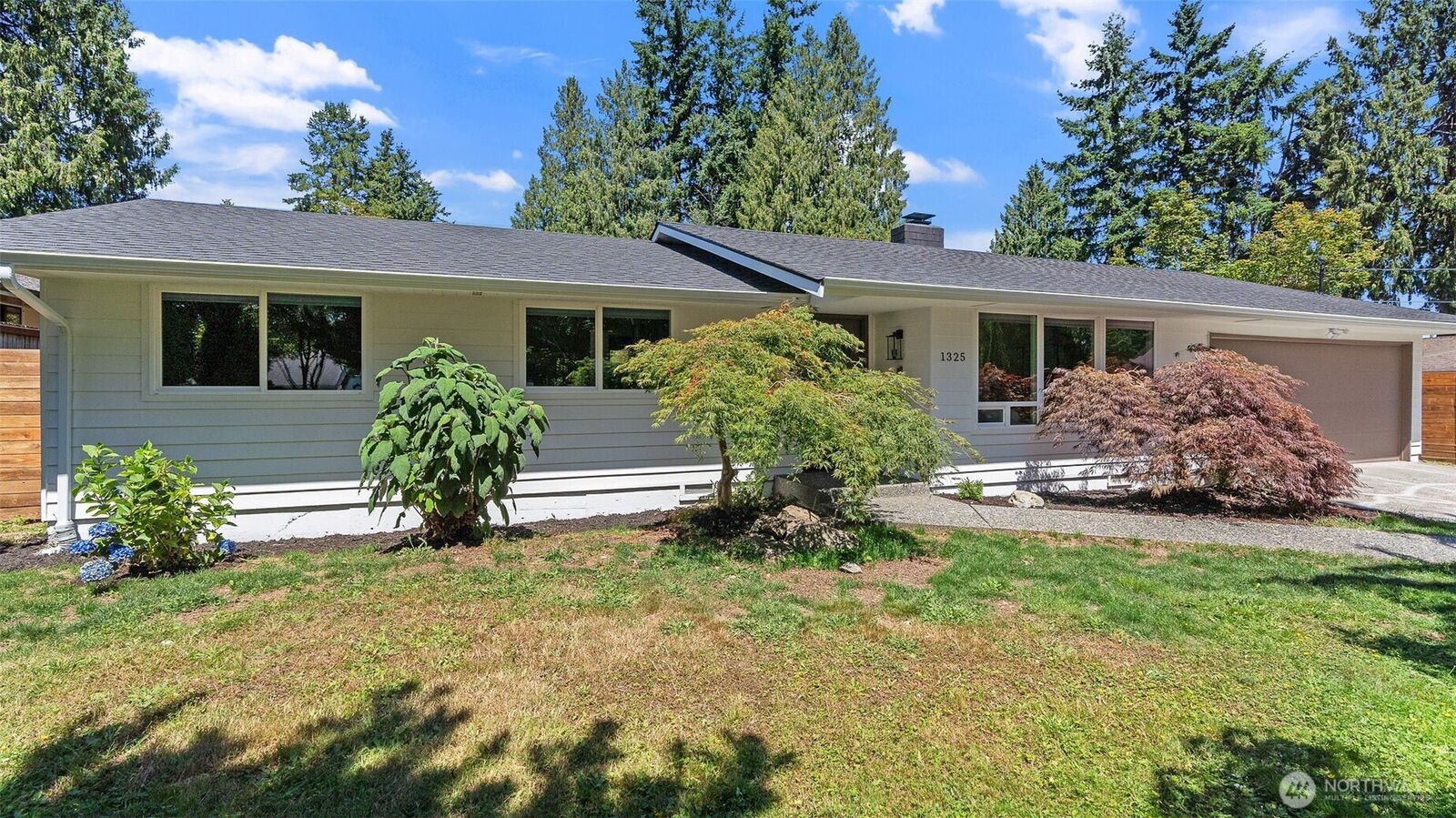 Property Photo: 1325 123rd Place SE WA 98208