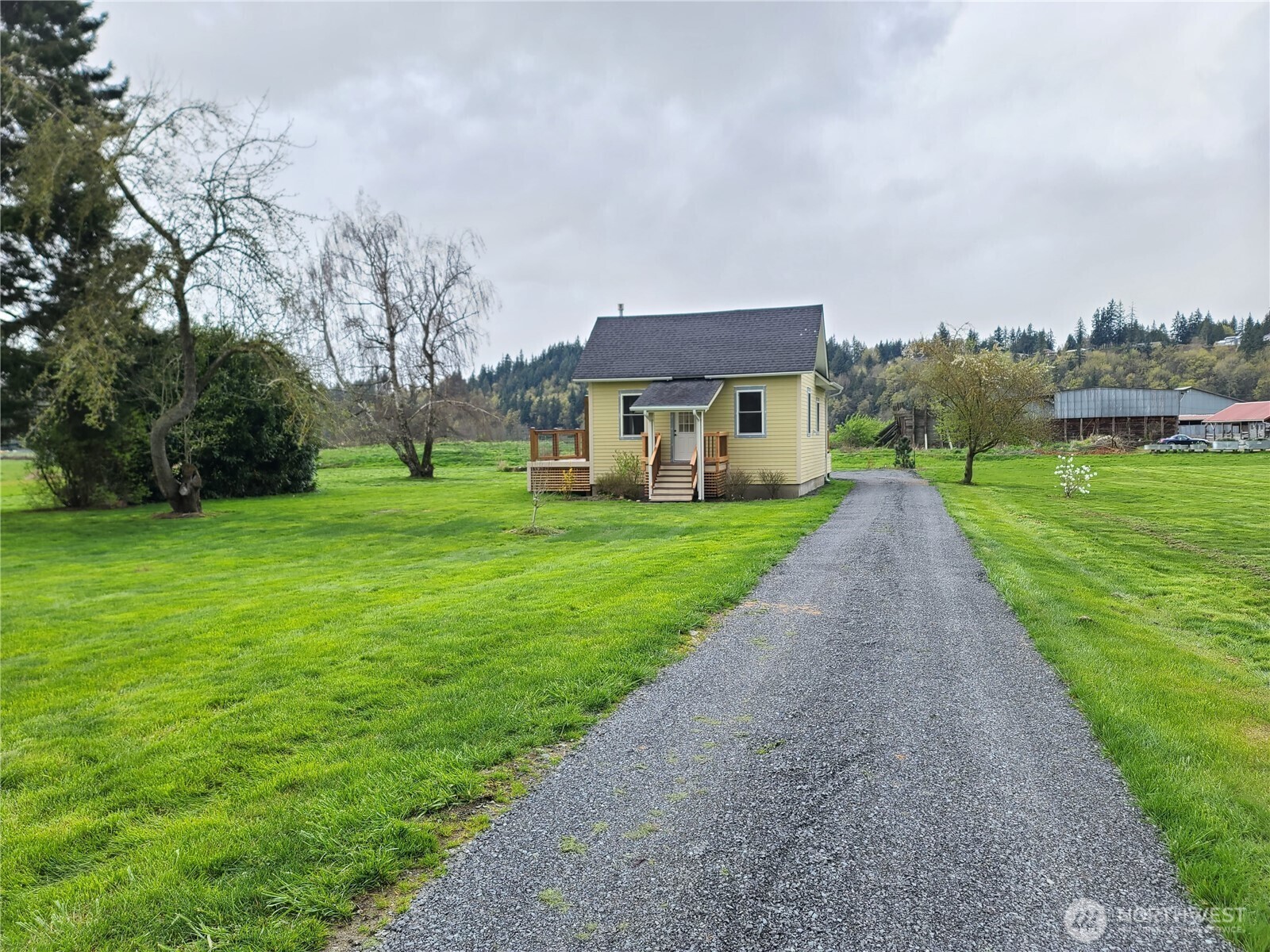 Property Photo: 1615 Norman Road WA 98282