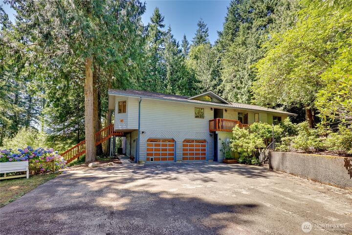 Property Photo:  11  Bishop Hill Road  WA 98325 