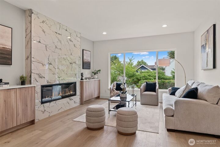 Property Photo: 321 17th Avenue E WA 98112
