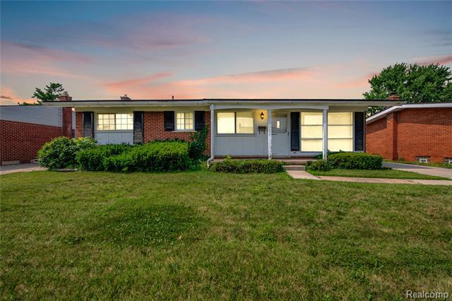 Property Photo:  14114 Huntington Street  MI 48193 