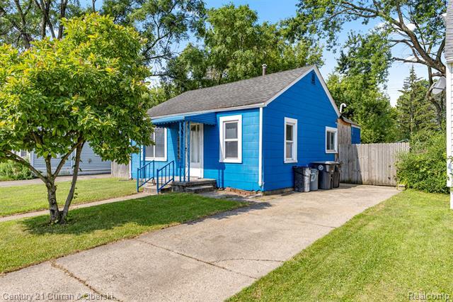 Property Photo: 11695 Inkster Road MI 48150