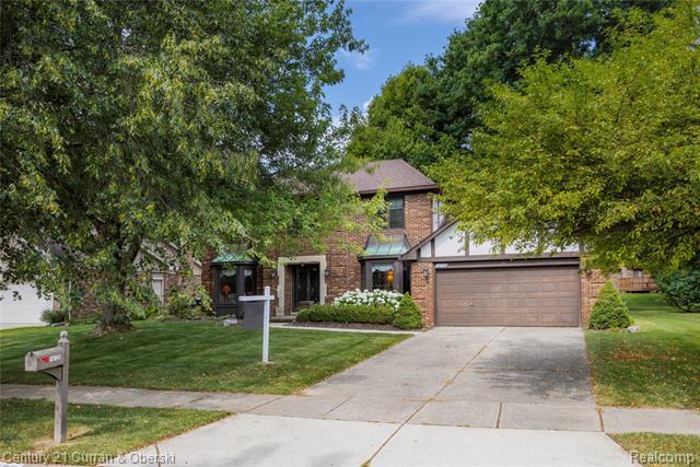 Property Photo:  16123 Nola Drive  MI 48154 