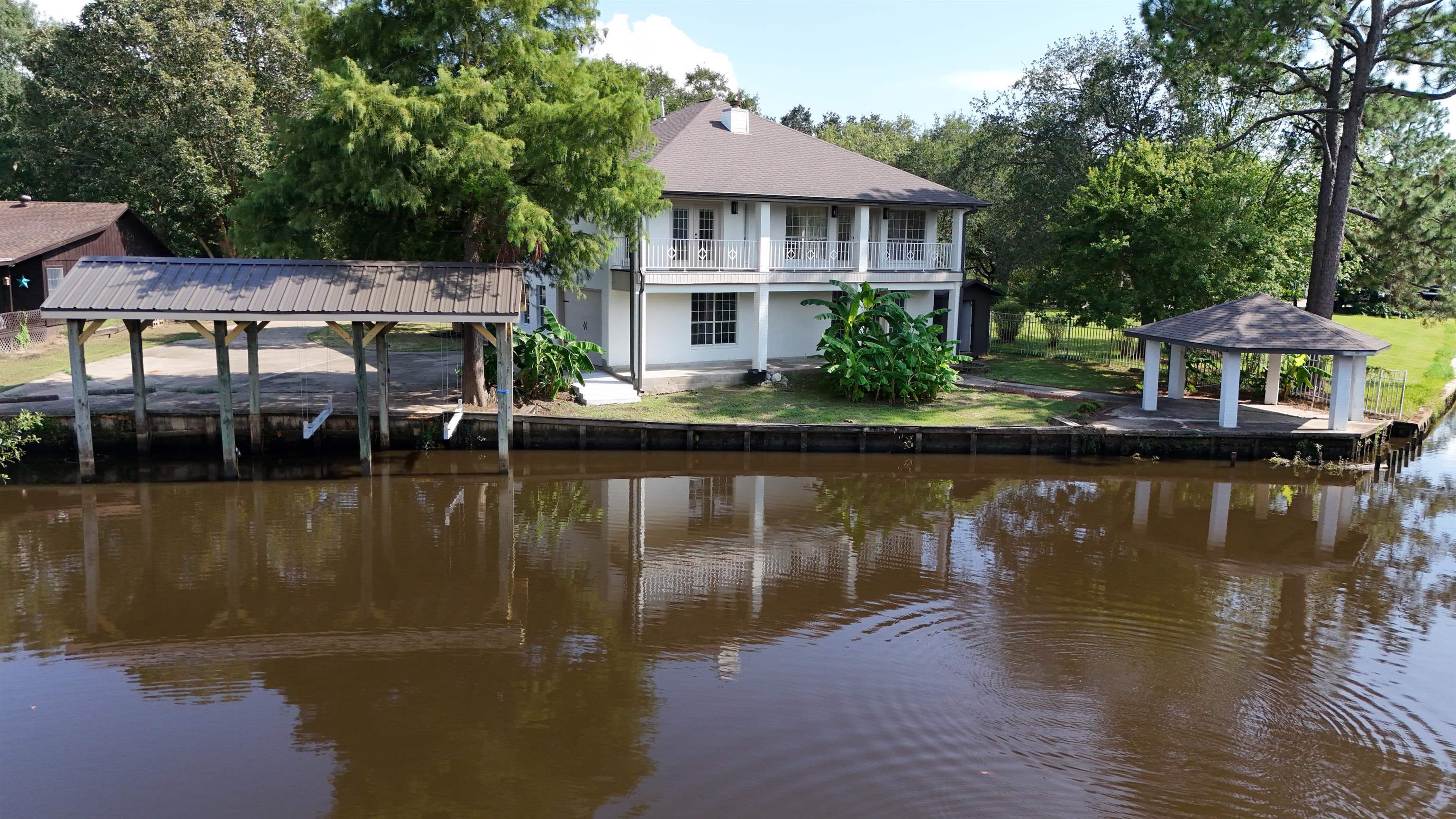 Property Photo: 320 Farm Rd. TX 77611