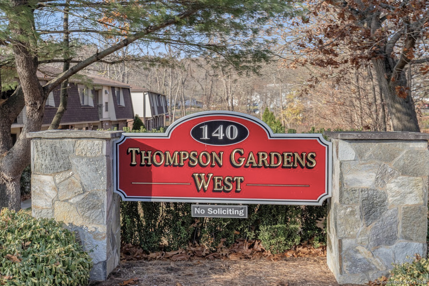 Property Photo: 140 Thompson Street Apt 5B CT 06513