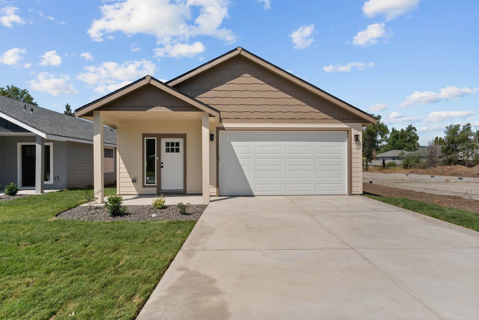 Property Photo:  2103 N Sipple Rd  WA 99212 
