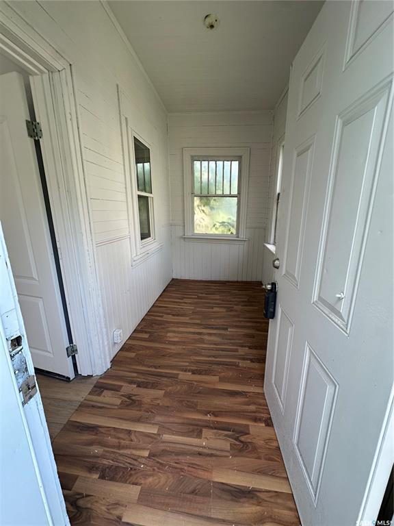 Property Photo: 127 S Avenue S SK S7M 2Z7