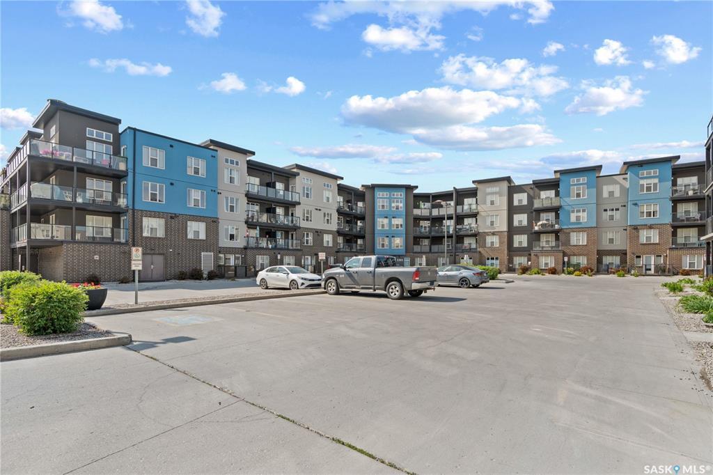 Photo de la propriété: 5301 Universal Crescent 407 SK S4W 0L2