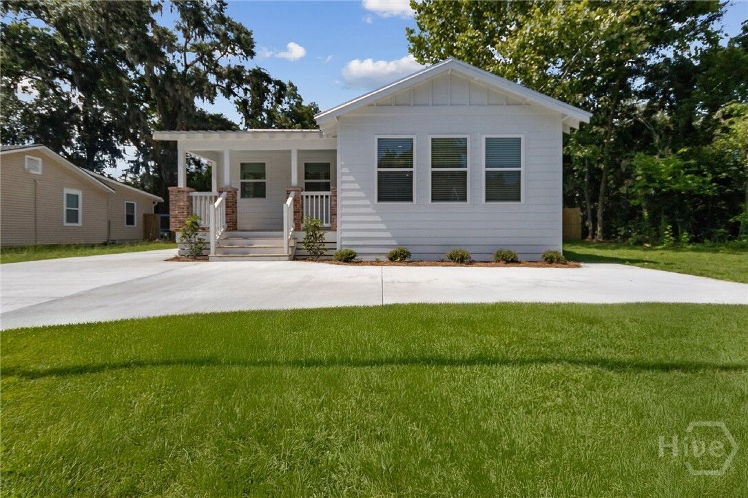 Property Photo: 2603 Livingston GA 31406