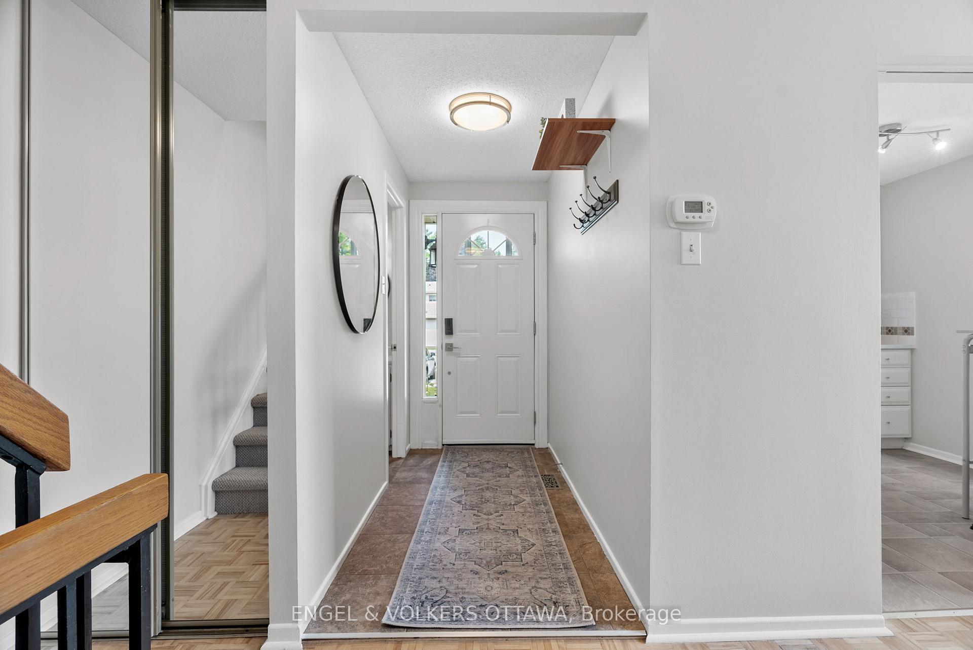 Photo de la propriété: 47 Malvern Drive 40 ON K2J 1M8