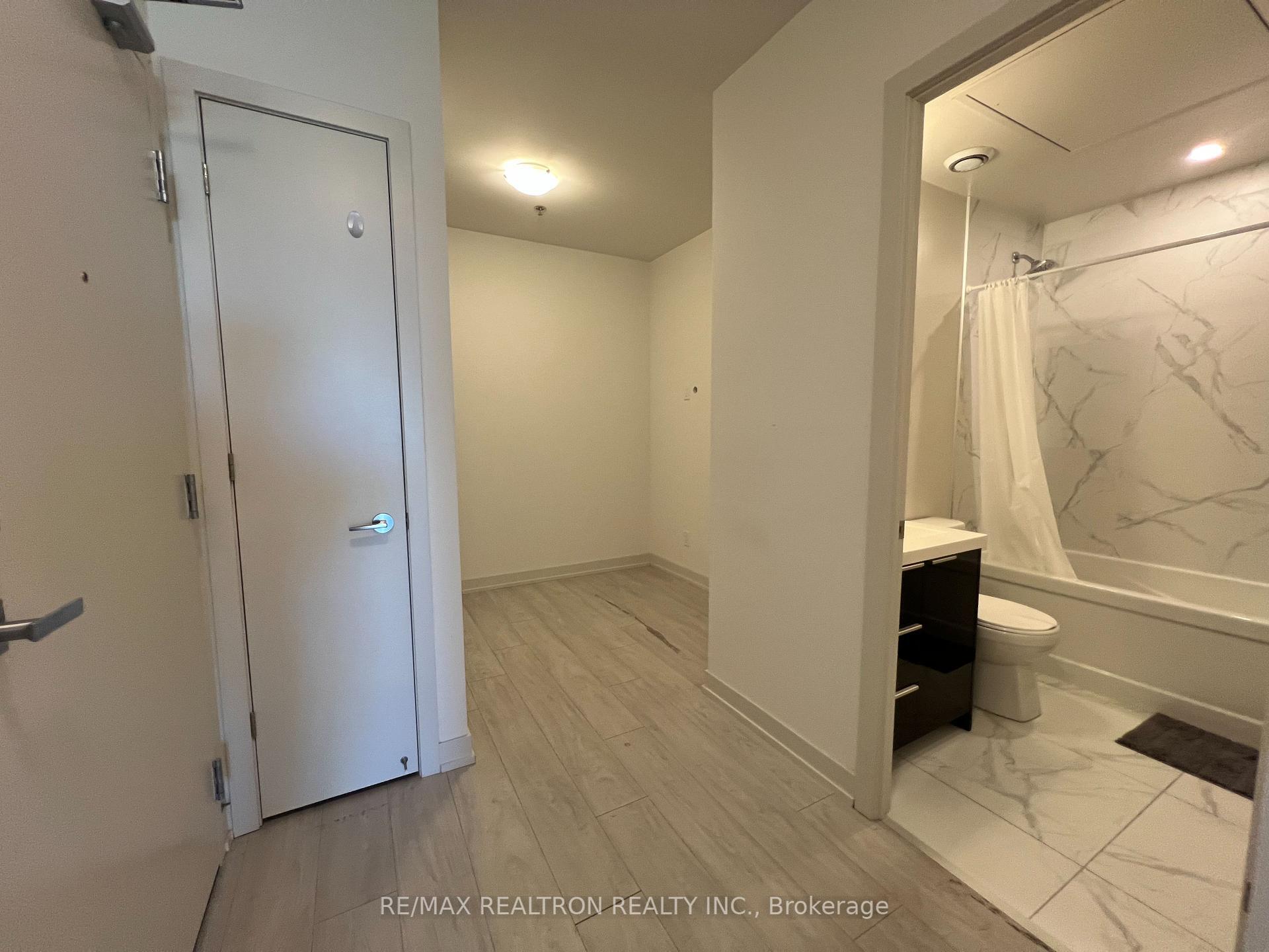 Property Photo:  90 Glen Everest Road 520  ON M1N 0C3 
