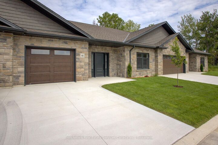 Property Photo:  1182 Queen Street 52  ON N2Z 1G4 