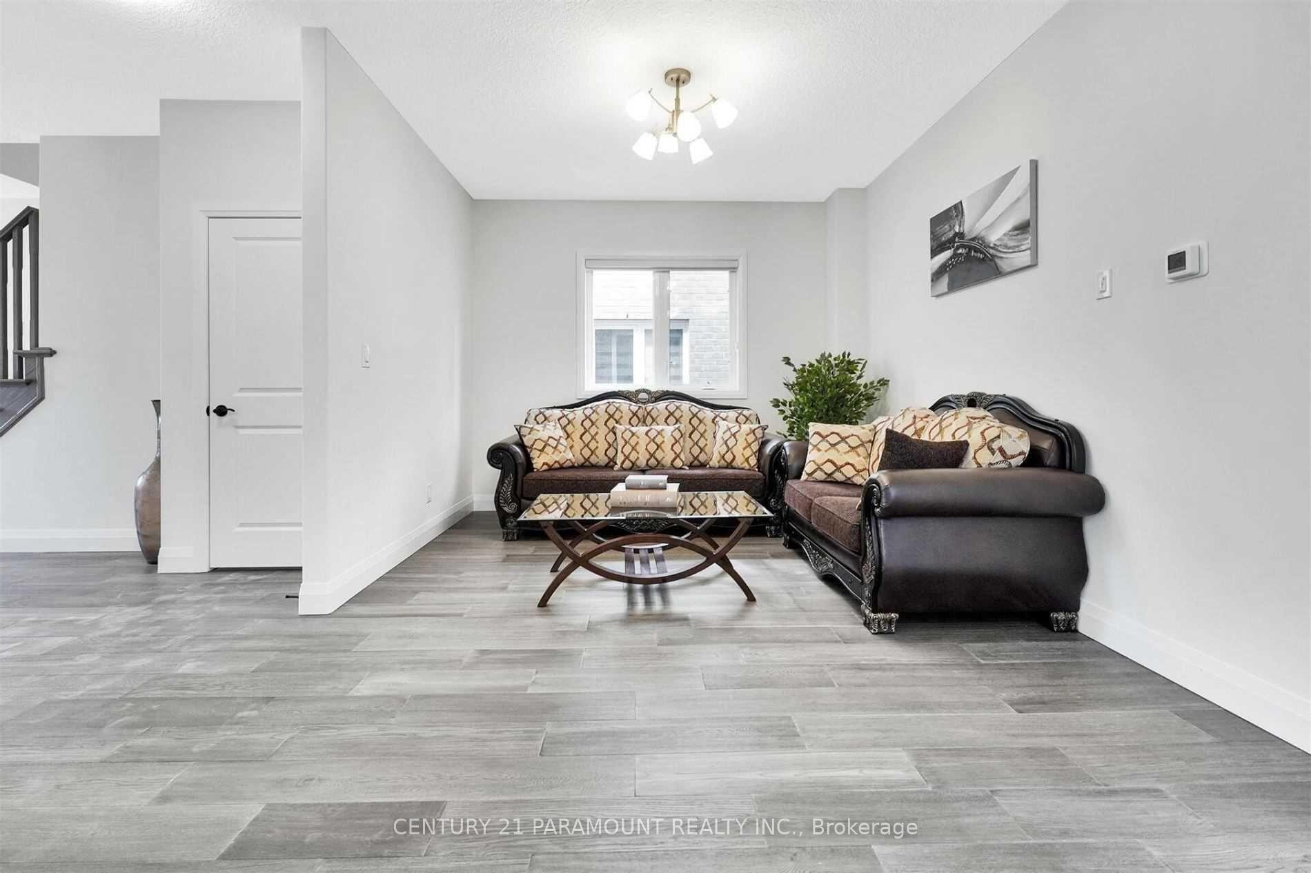 Property Photo:  2997 Doyle Drive  ON N6M 2G8 