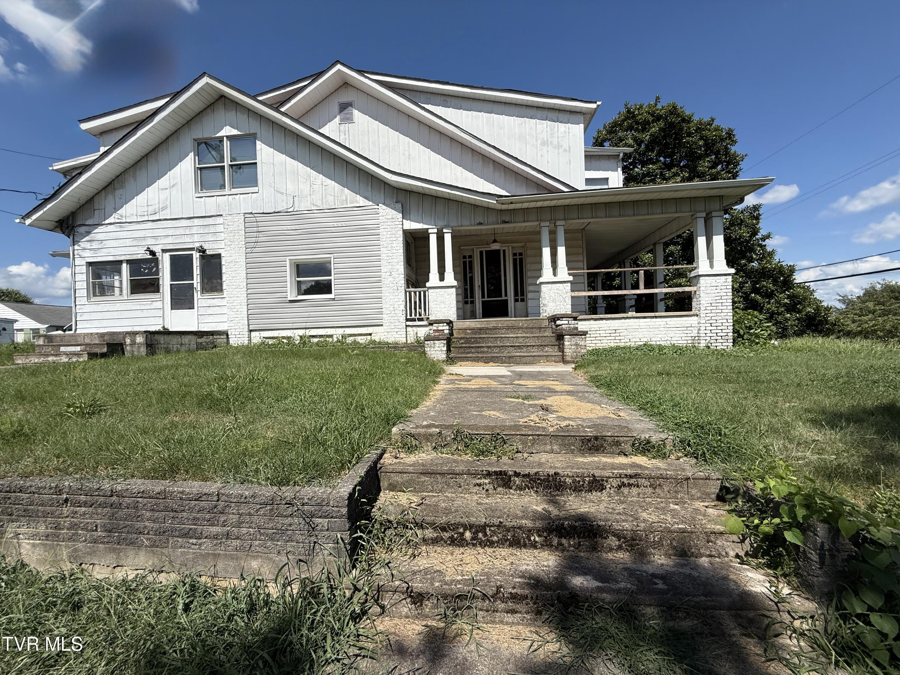 Property Photo:  601 Fairview Avenue Avenue  TN 37660 