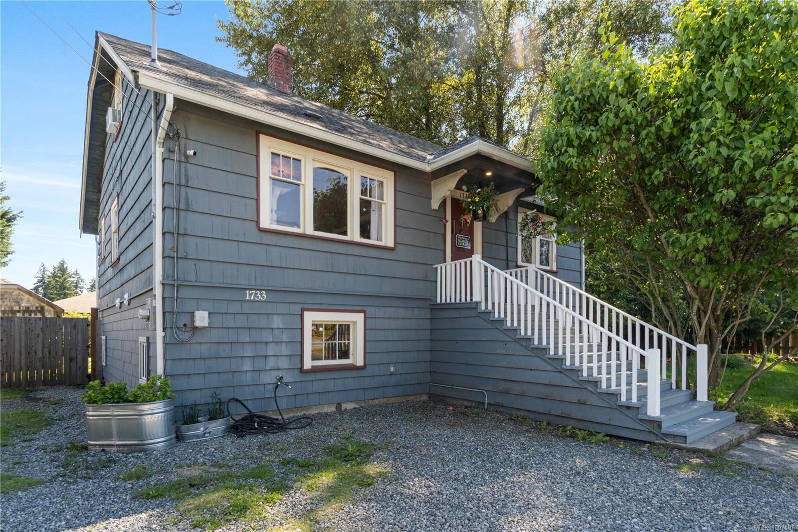 Property Photo: 1733 Northfield Rd BC V9S 3B1