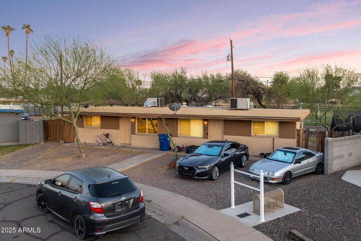 Property Photo:  920 S Kenwood Circle  AZ 85281 