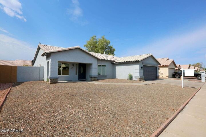 Property Photo:  8539 W Hazelwood Street  AZ 85037 