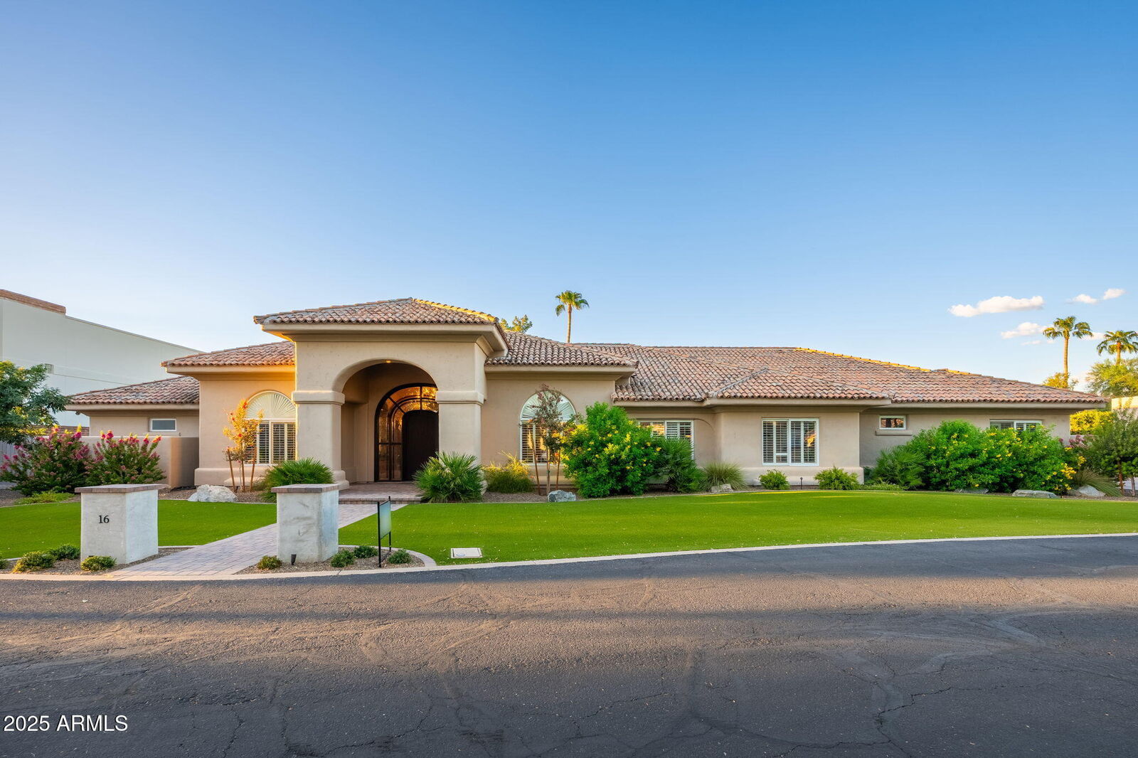 Property Photo: 700 N Dobson Road 16 AZ 85224
