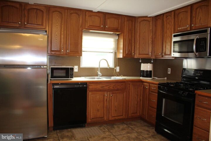 Property Photo:  7 Dogwood Drive  PA 17516 