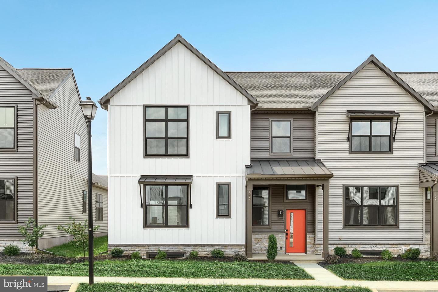 106 Madison Drive  Mechanicsburg PA 17055 photo