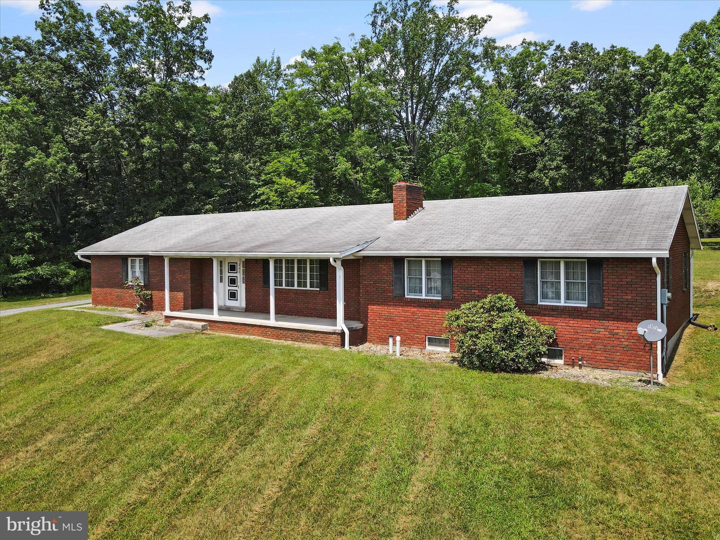Property Photo: 20552 Reservoir Street PA 17264