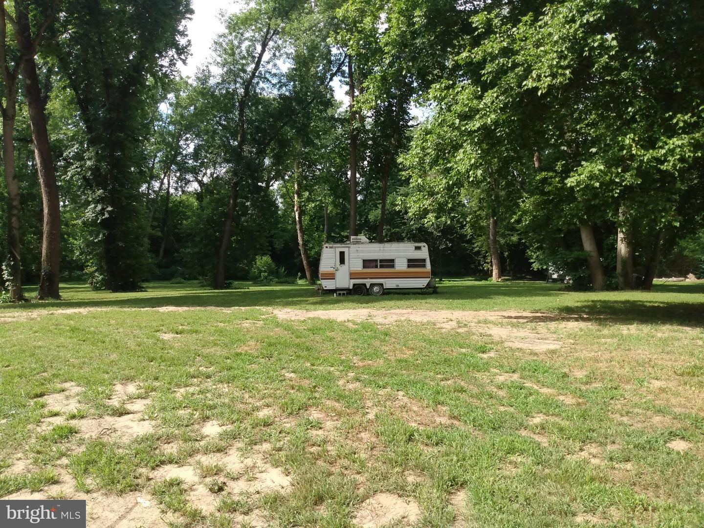 Property Photo: 9440 Csx Road WV 25422