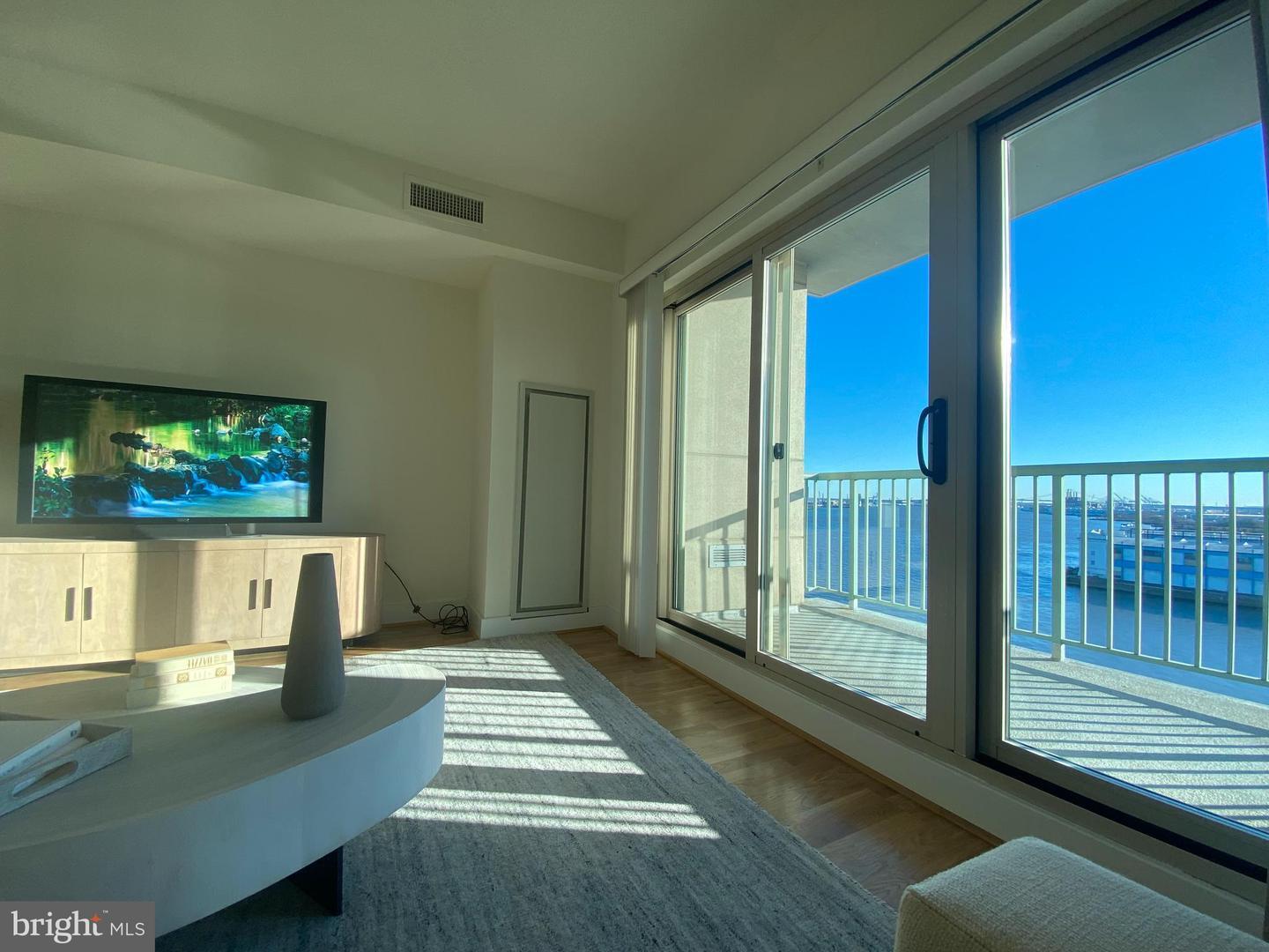 Property Photo:  717 S Chris Columbus Boulevard 1610  PA 19147 