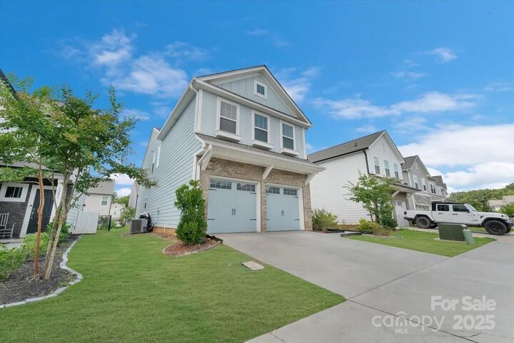 Property Photo:  1207 Scotch Meadows Loop  NC 28110 