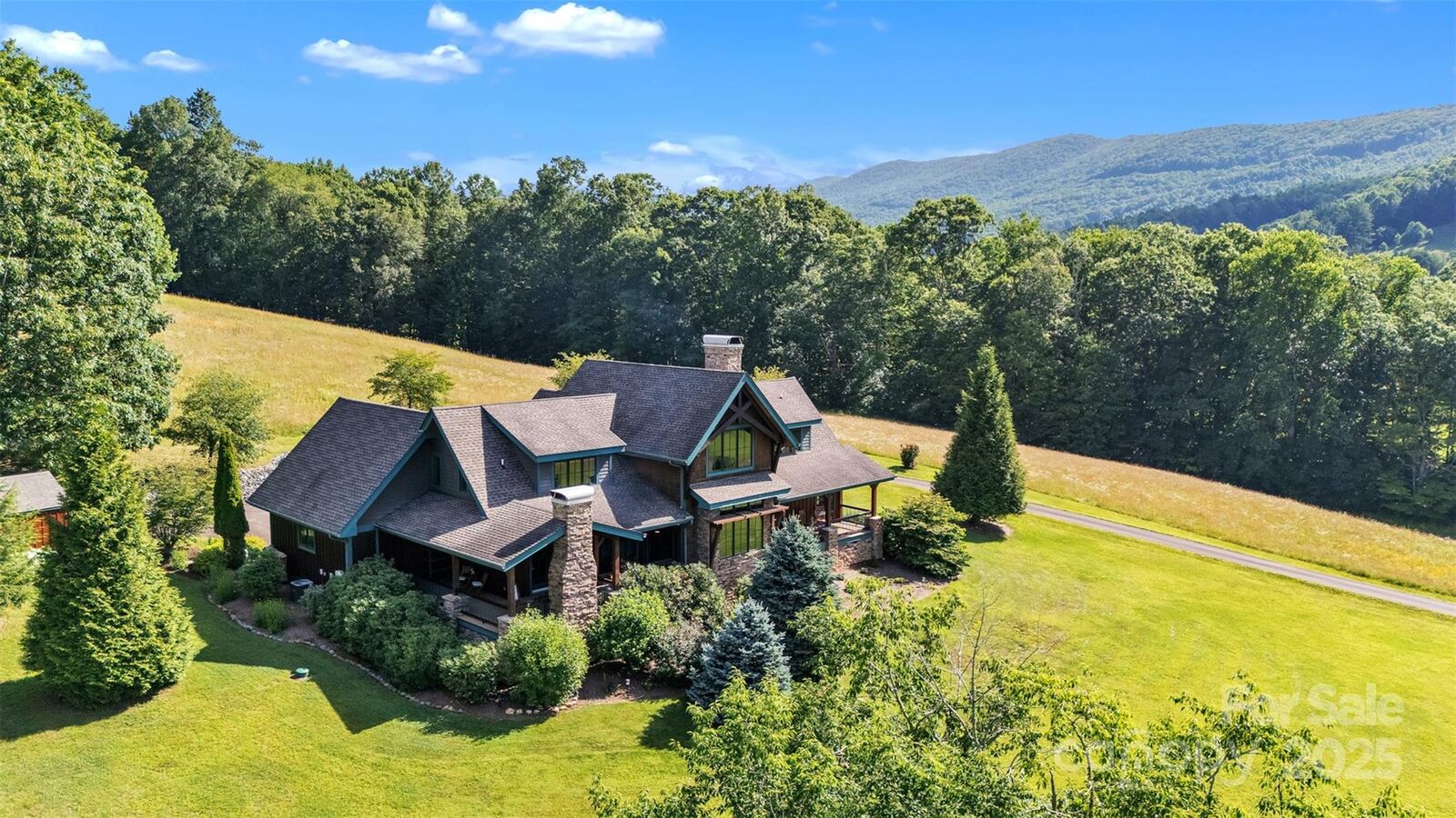 Property Photo:  314 Elk Creek Mountain Parkway  NC 28684 