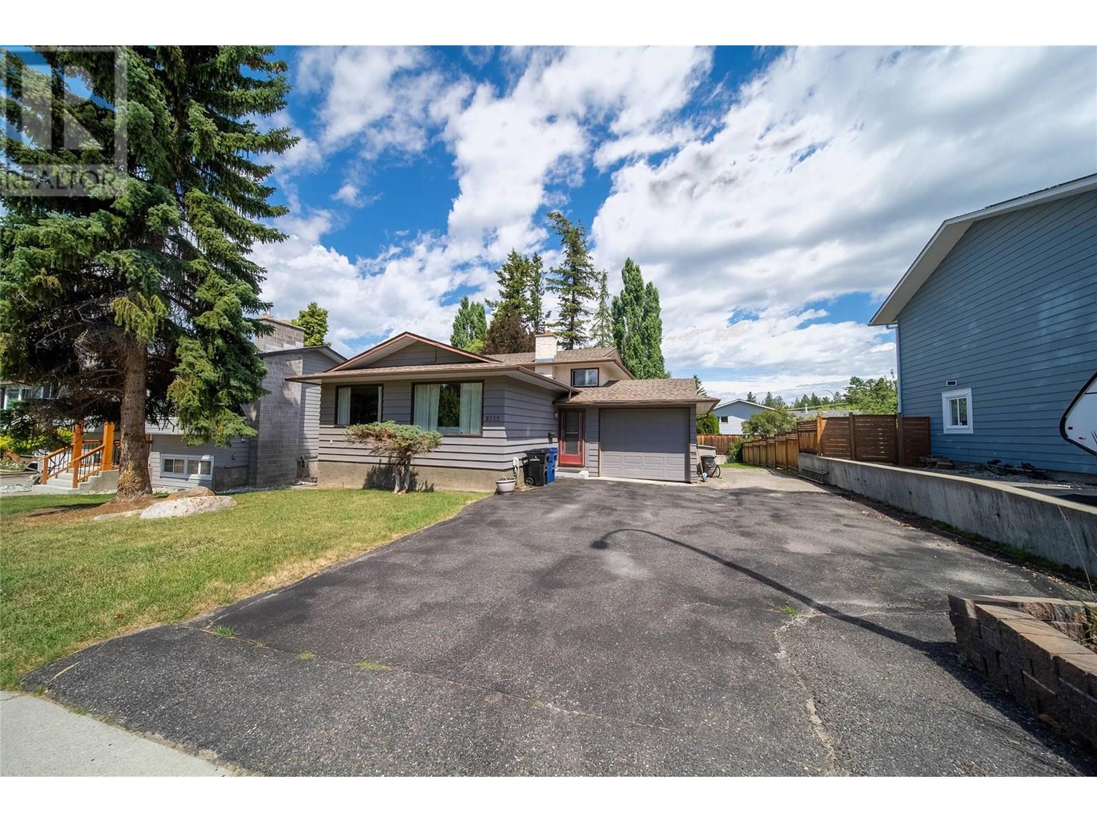 Property Photo:  3112 4th Street South  BC V1C 5N5 
